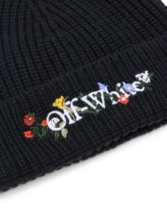 Bonnet à broderie florale