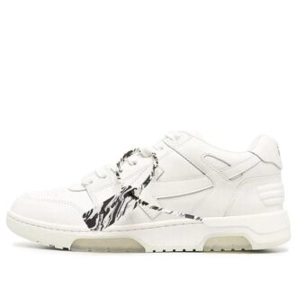 Chaussures de sport basses Out Of Office, blanches