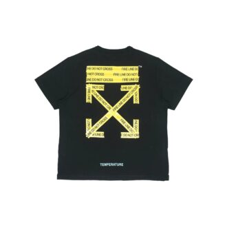 Flèche jaune au dos, Shorts, noir