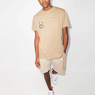 Off-White x Browns 50 T-shirt à col rond ample à manches courtes avec logo imprimé, version standard, beige Off-White x Browns 50 T-shirt à col rond ample à manches courtes avec logo imprimé, version standard, beige