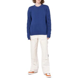 Pull en laine bleu à col rond et manches longues Off-White pour homme, collection automne-hiver 2022, motif géométrique et intarsia Pull en laine bleu à col rond et manches longues Off-White pour homme, collection automne-hiver 2022, motif géométrique et intarsia