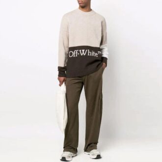 Pull en laine à intarsia et blocs de couleur avec logo Off-White pour homme SS22, beige Pull en laine à intarsia et blocs de couleur avec logo Off-White pour homme SS22, beige