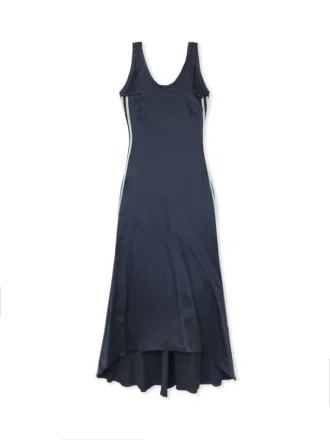 Robe mi-longue dos nu en satin