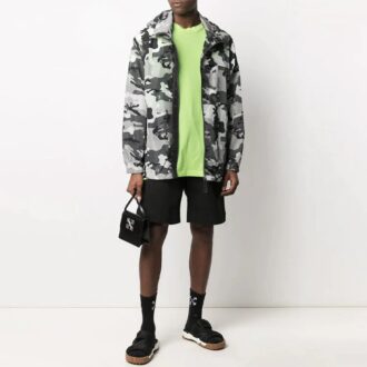Shorts ample noir à boutons avec logo alphabétique SS21