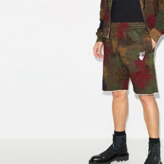 Shorts pour homme FW20 à motif camouflage feuillage et flèches appliquées, kaki/vert