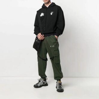 SS21 Pull ample noir avec languette rouge et logo imprimé