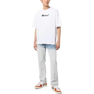T-shirt avec logo peint à la bombe