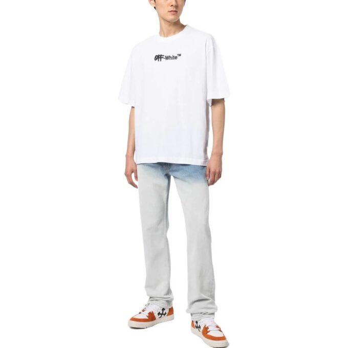 T-shirt avec logo peint à la bombe