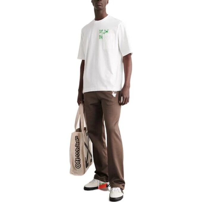 T-shirt blanc à manches courtes et coupe ample Off-White pour homme SS22 avec motif Diagonal Arrow et peinture en spray
