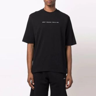 T-shirt à col rond et manches courtes FW21 avec logo, coupe ajustée, noir T-shirt à col rond et manches courtes FW21 avec logo, coupe ajustée, noir