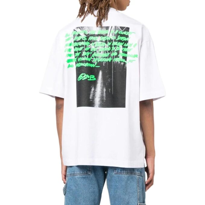 T-shirt blanc à col rond et shorts Off-White pour homme FW22 avec imprimé alphabétique